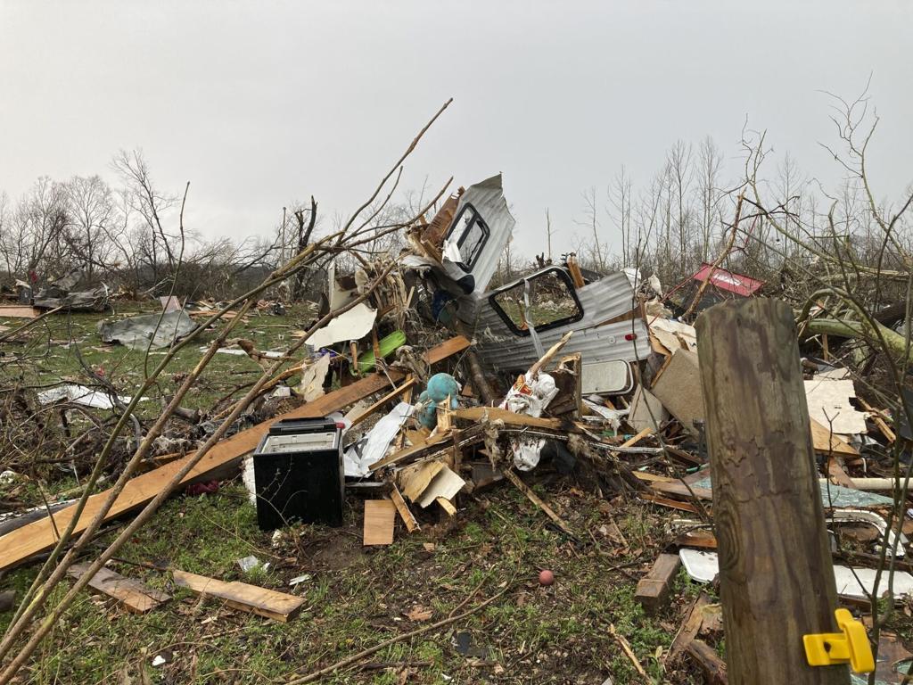 Missouri tornado kills 5 in latest wave of severe weather