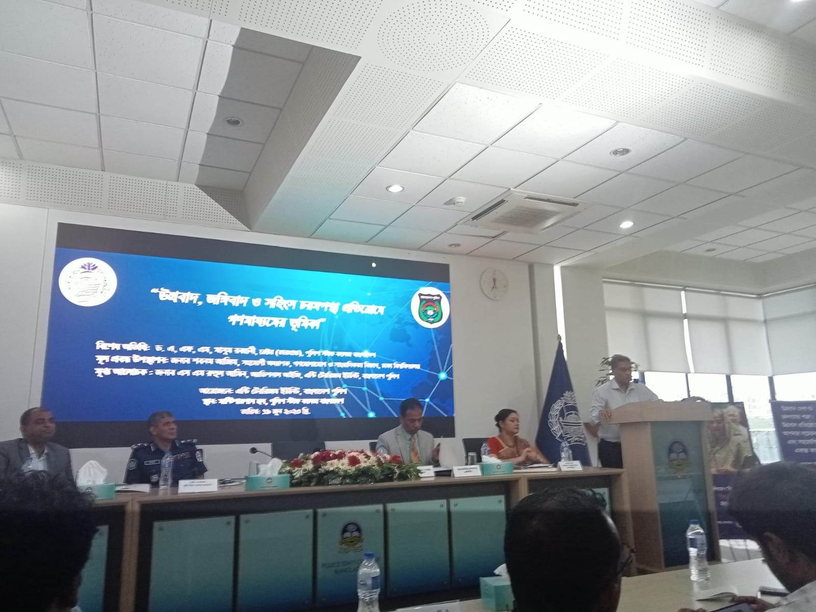 Militants dangerously active online