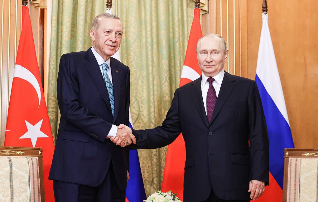 IN BRIEF: Failure of counteroffensive, grain for poor nations: Putin, Erdogan’s statements