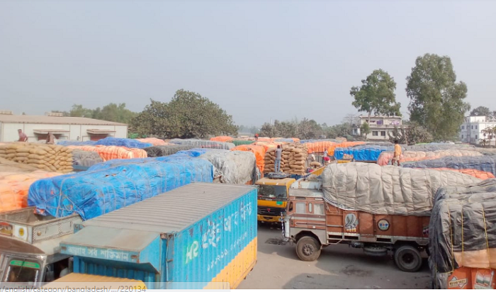 Burimari land port shut for 6 days amid workers’ strike