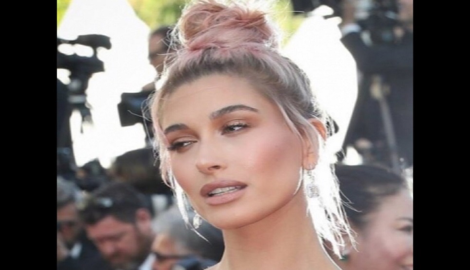 Hailey Bieber scolded by restaurant employee over parking