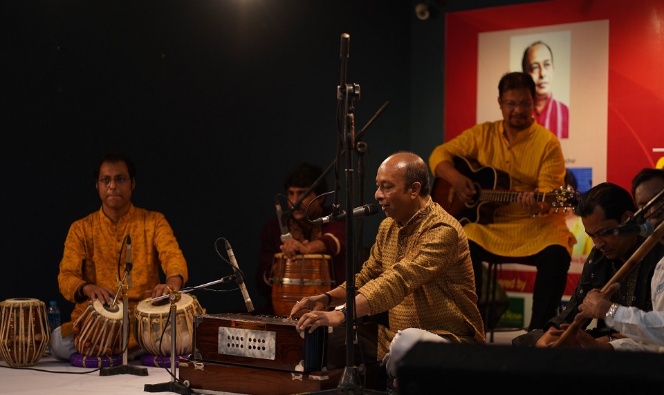 'An Evening with Geet and Ghazal': AFD enamours Dhaka music-lovers