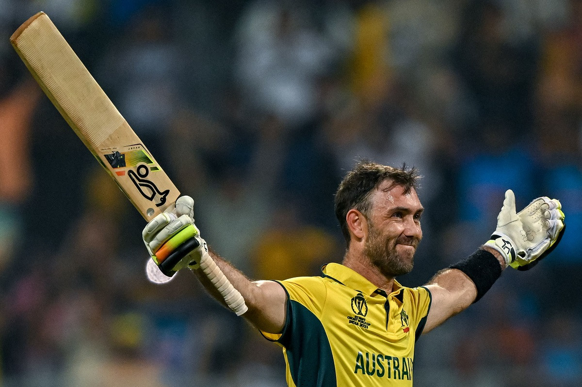 Double-ton Maxwell downs Afghanistan as Australia reach World Cup semis