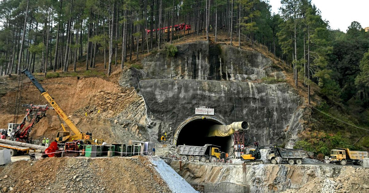 India bid to free 41 trapped workers enters third week