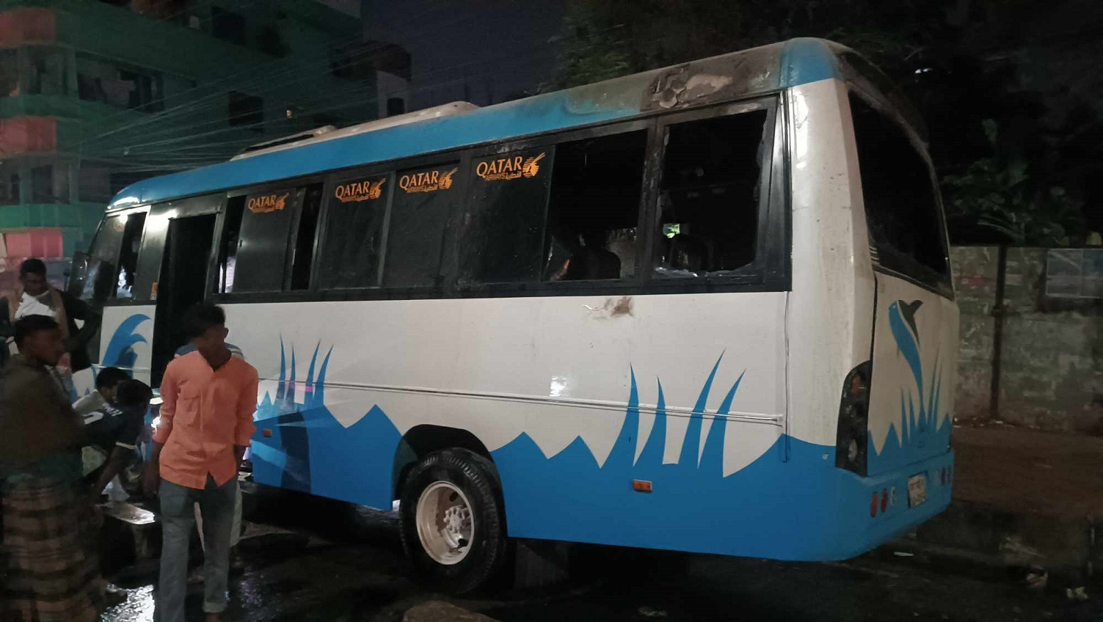 Qatar Airways staff bus burnt in Khulna’s Sonadanga