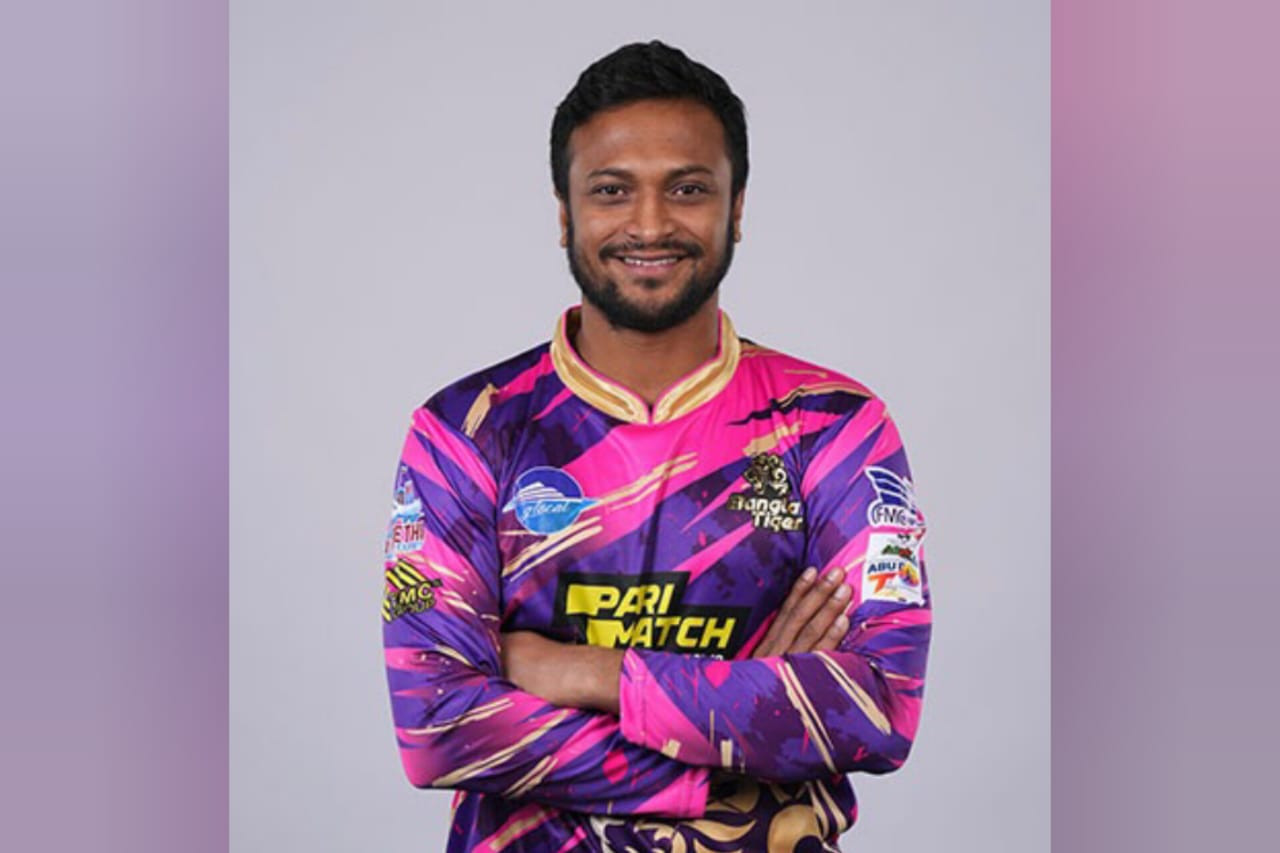 Shakib reaches Dubai for Bangla Tigers photoshoot