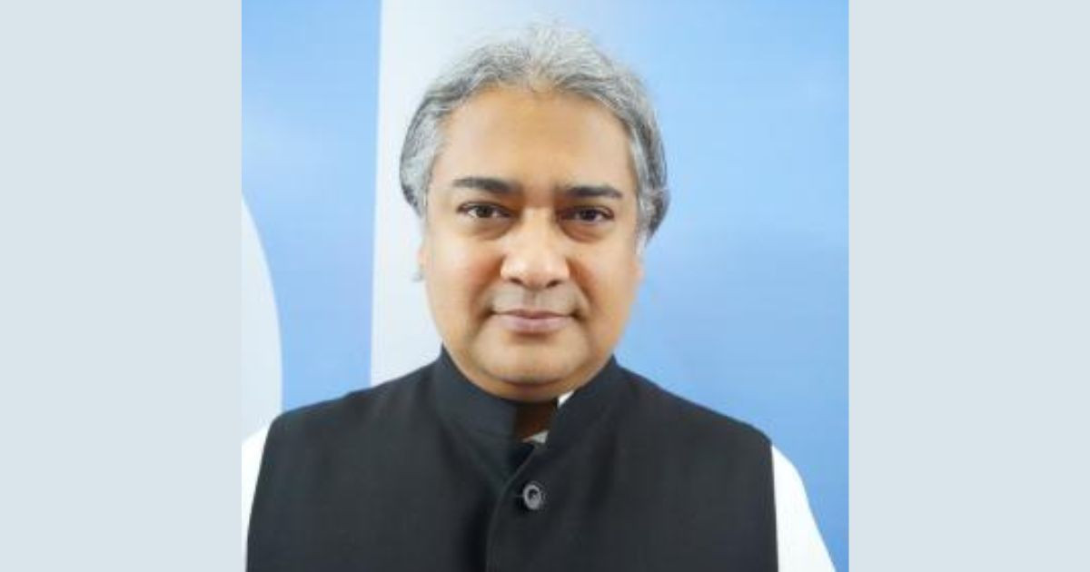 There shall be free, unrestricted freedom of expression: Arafat