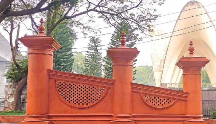 Dhaka Gate regains its lost glory