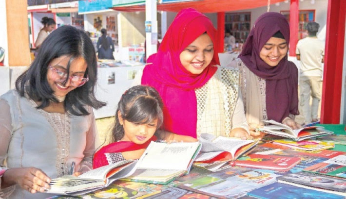 Children thrilled as Sisimpur takes the stage