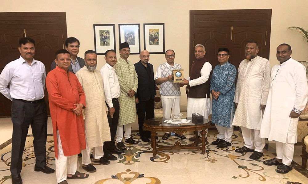 Payra Port Chairman calls on Bashundhara Group Chairman