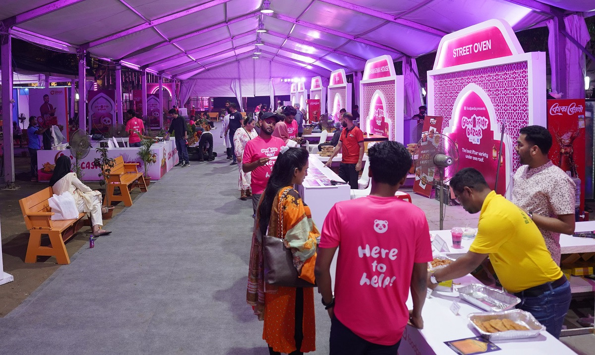 Dhaka's Iftar Bazar: A Melting Pot of Flavors and Cultures