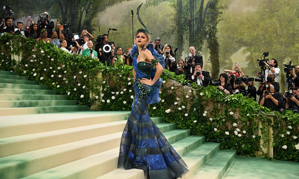 Hummingbirds and hooves take over the red carpet at Met Gala