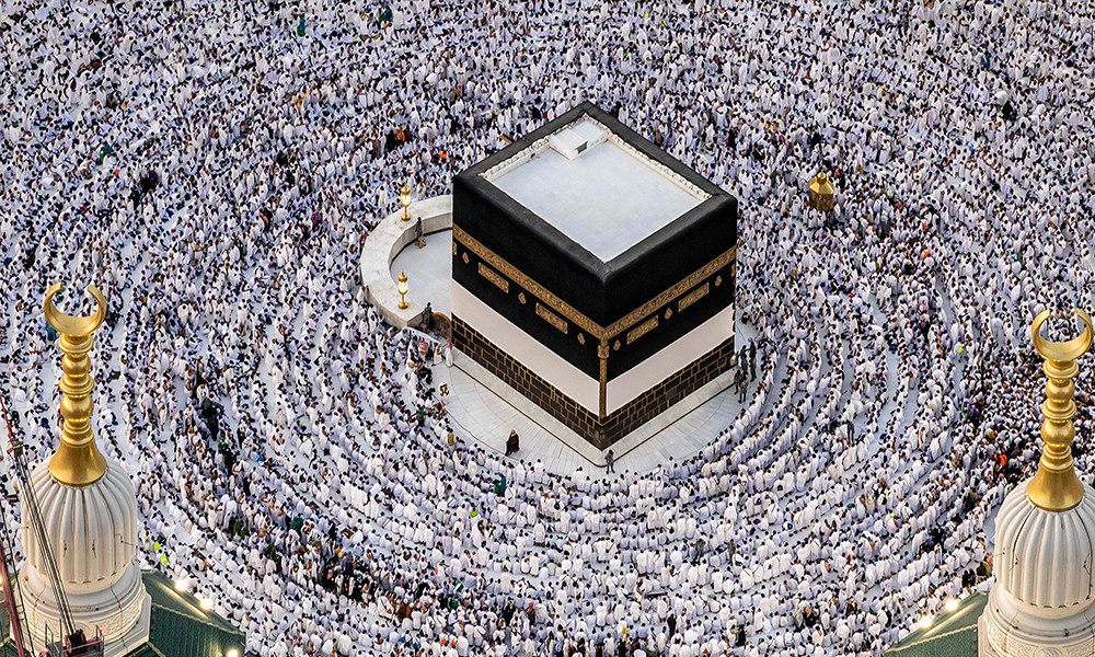 Over 1.5m foreign Muslims arrive in Mecca for annual Hajj pilgrimage