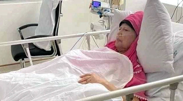 Pacemaker being implanted in Khaleda Zia’s chest