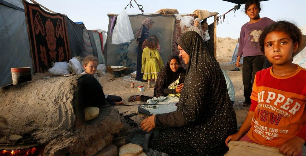 New famine alert for Gaza where families go days without food