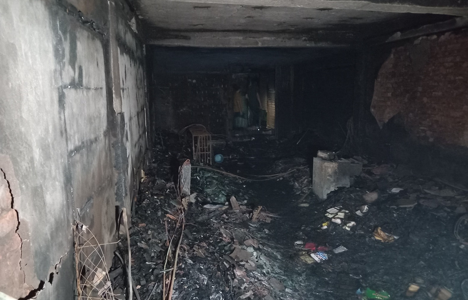 3 killed, 2 injured in Chattogram's Reazuddin Bazar fire