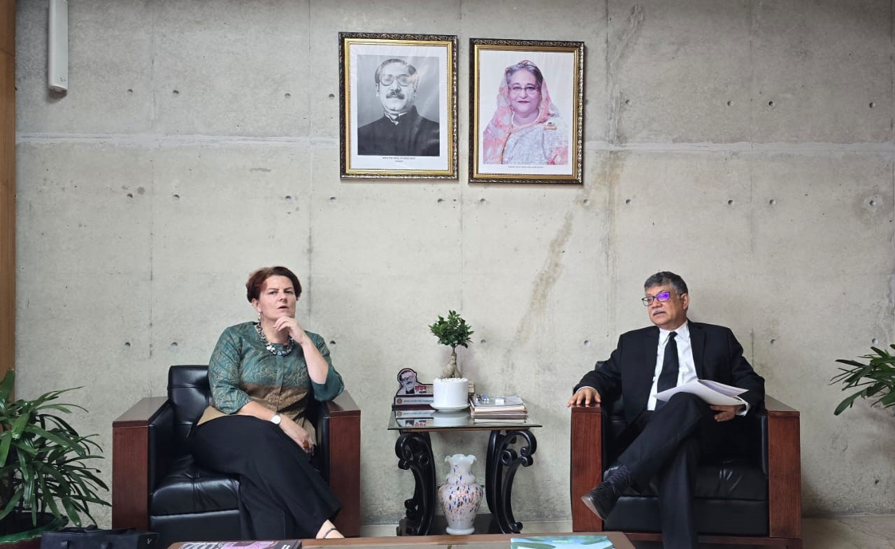 New Lithuanian ambassador to Bangladesh calls on Foreign Secretary