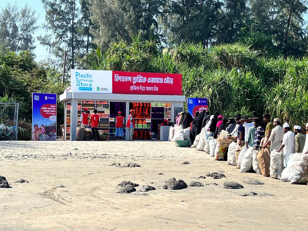 Standard Chartered, Bidyanondo to work for plastic recycling prog