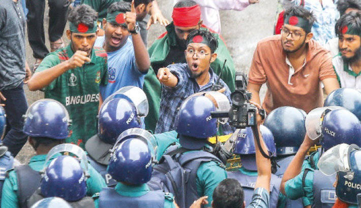 Quota protesters defy warnings, clash with police