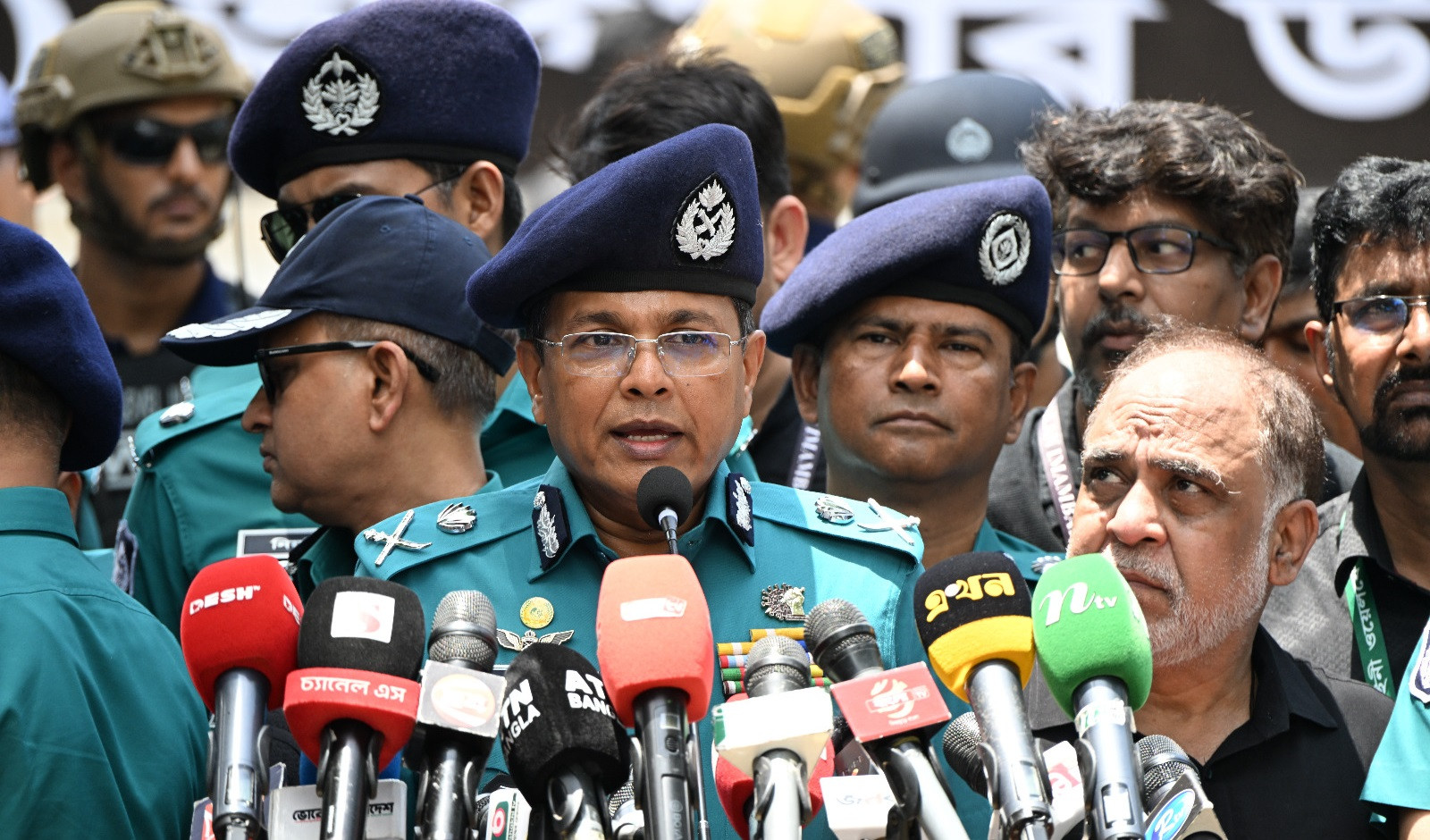 DMP warns of stern action if quota protesters do not follow court order