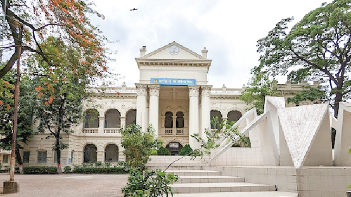 Order for vacating halls sparks protests at JnU
