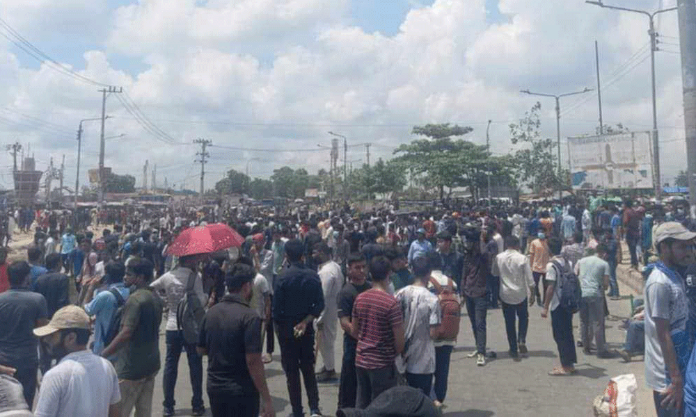 Complete Shutdown: Students-police clash in several districts