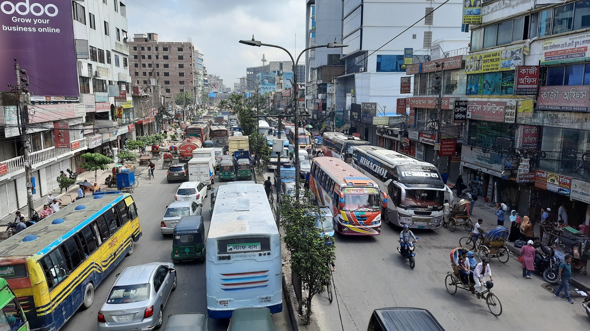 Public transport increases, traffic congestion returns to Dhaka