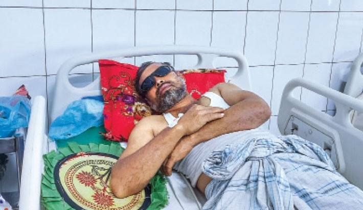 Construction worker fights to save his sight