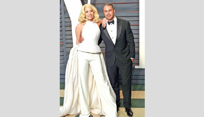 Lady Gaga engaged to Polansky