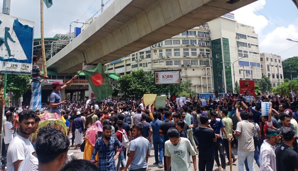 Protesters demonstrate at Shahbagh for one-point demand