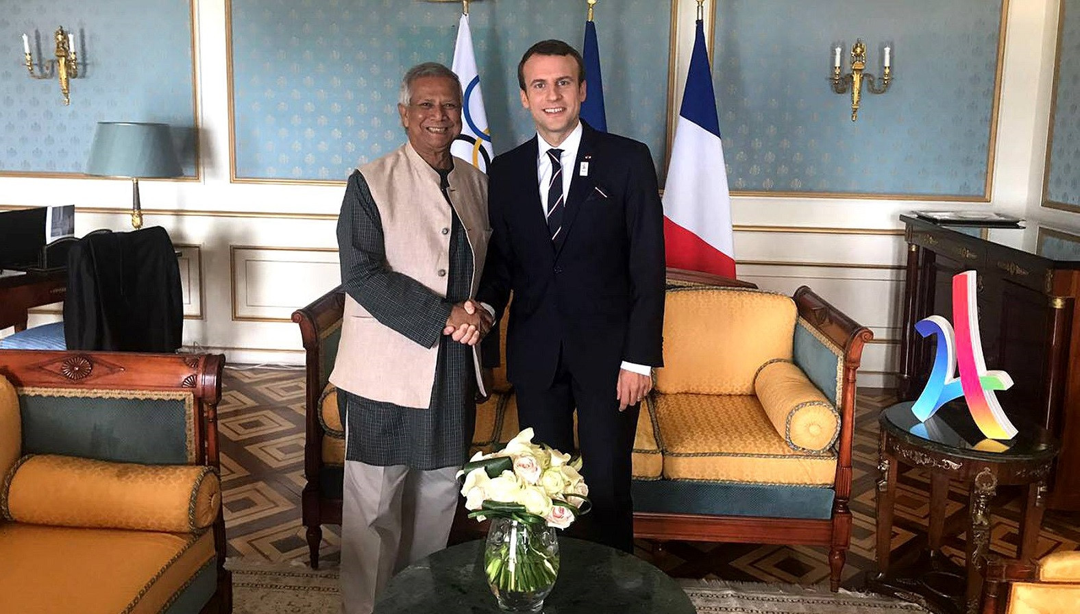 French President extends full support to Prof Yunus-led interim govt
