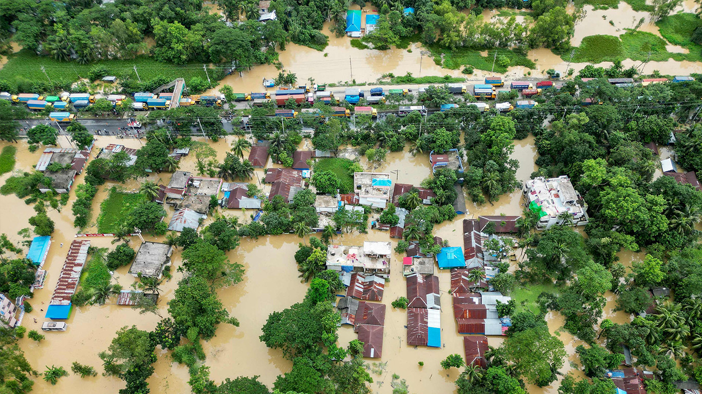 Flood death toll climbs to 54, over 54 lakh people affected