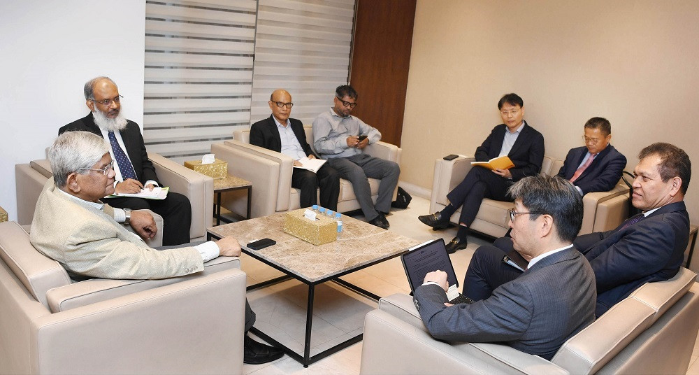 ADB to lend $400m by Dec: Finance adviser