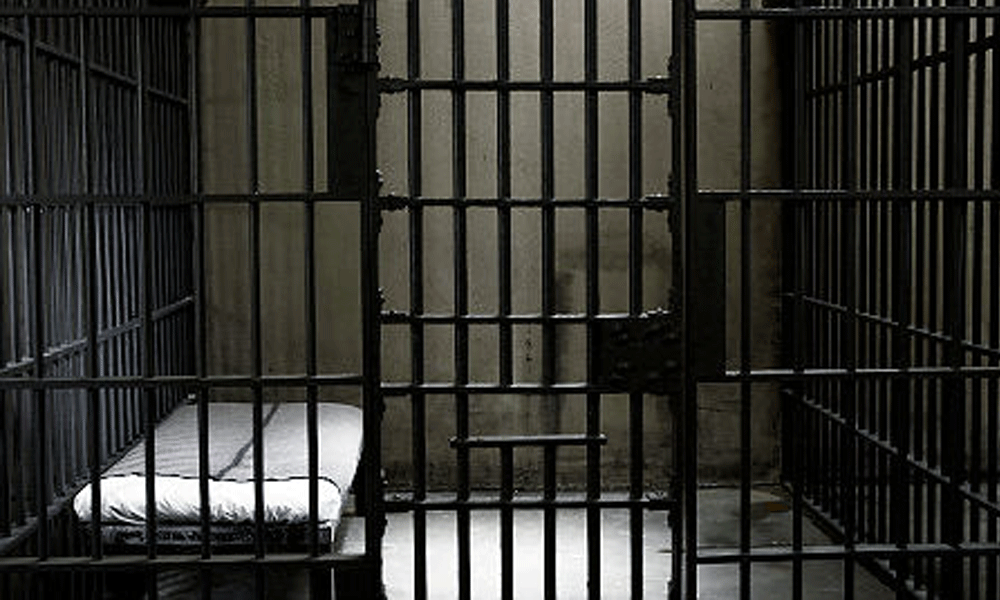 43 top criminals, militants freed on bail since 5 August