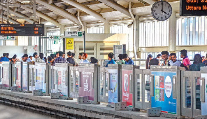 Passengers glad as Metro rail runs on Fridays