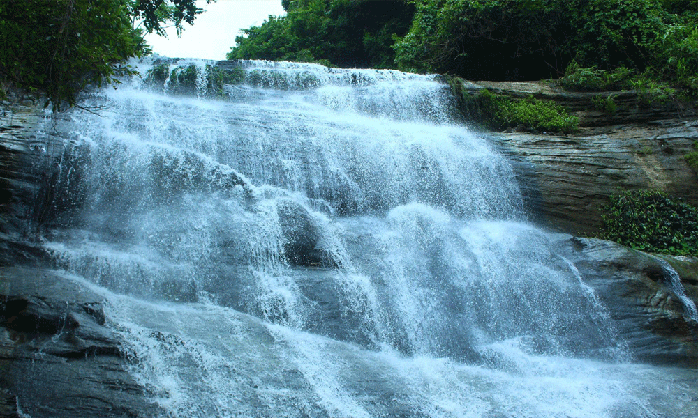Bodies of two tourists recovered from Mirsarai waterfall