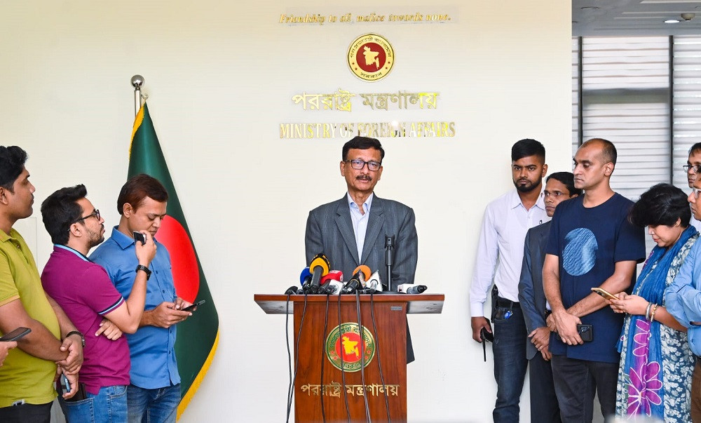 20,000 pending Italian visas to be delivered by Dec: Foreign adviser