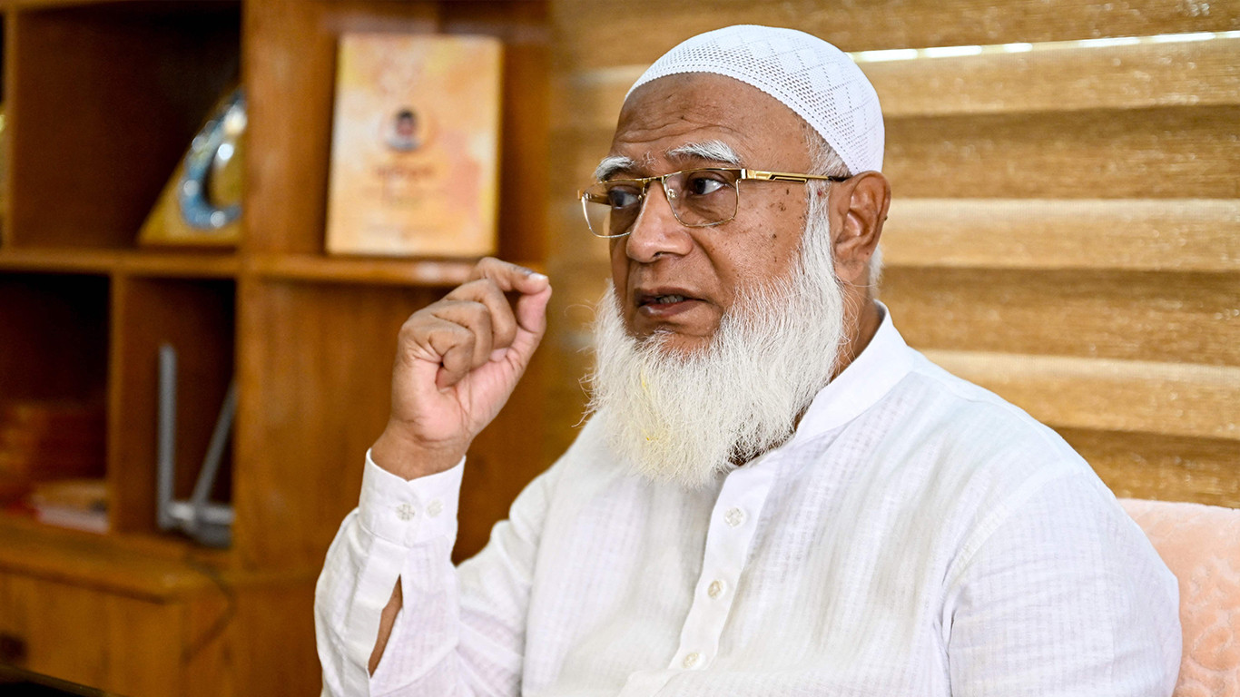 Bangladesh Islamist chief backs crimes against humanity trial for ex-PM