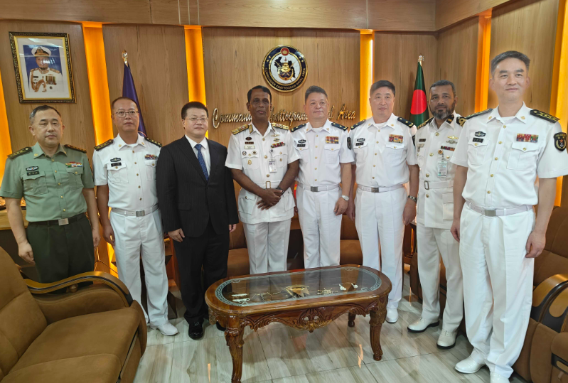 Chinese Ambassador Yao Wen calls on Navy officials