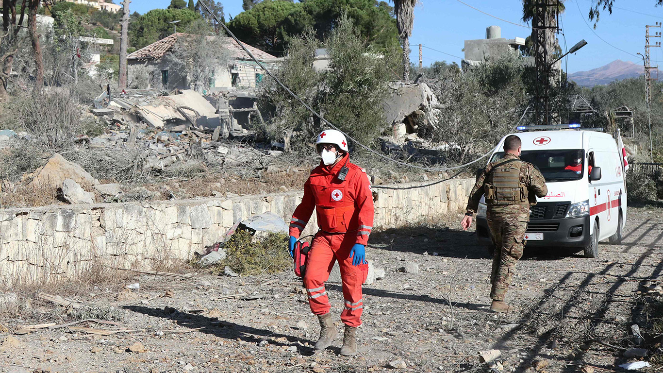 Four Israeli soldiers killed in south Lebanon combat