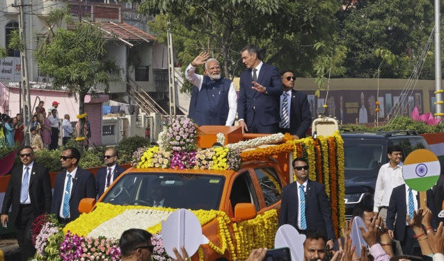 The leaders of India and Spain launch India's first private military aircraft plant