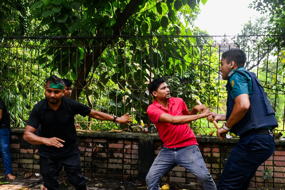 Police disperse protesters seeking 35-yr as govt job entry age limit