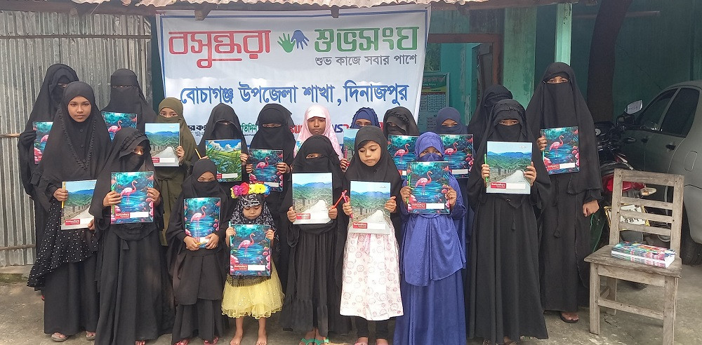 Shuvosangho provides Bochaganj madrasa students with educational materials