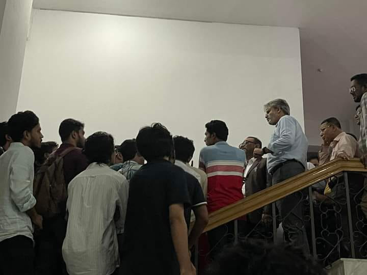 JCD hinders DU syndicate meeting, protests presence of ‘pro-fascists’