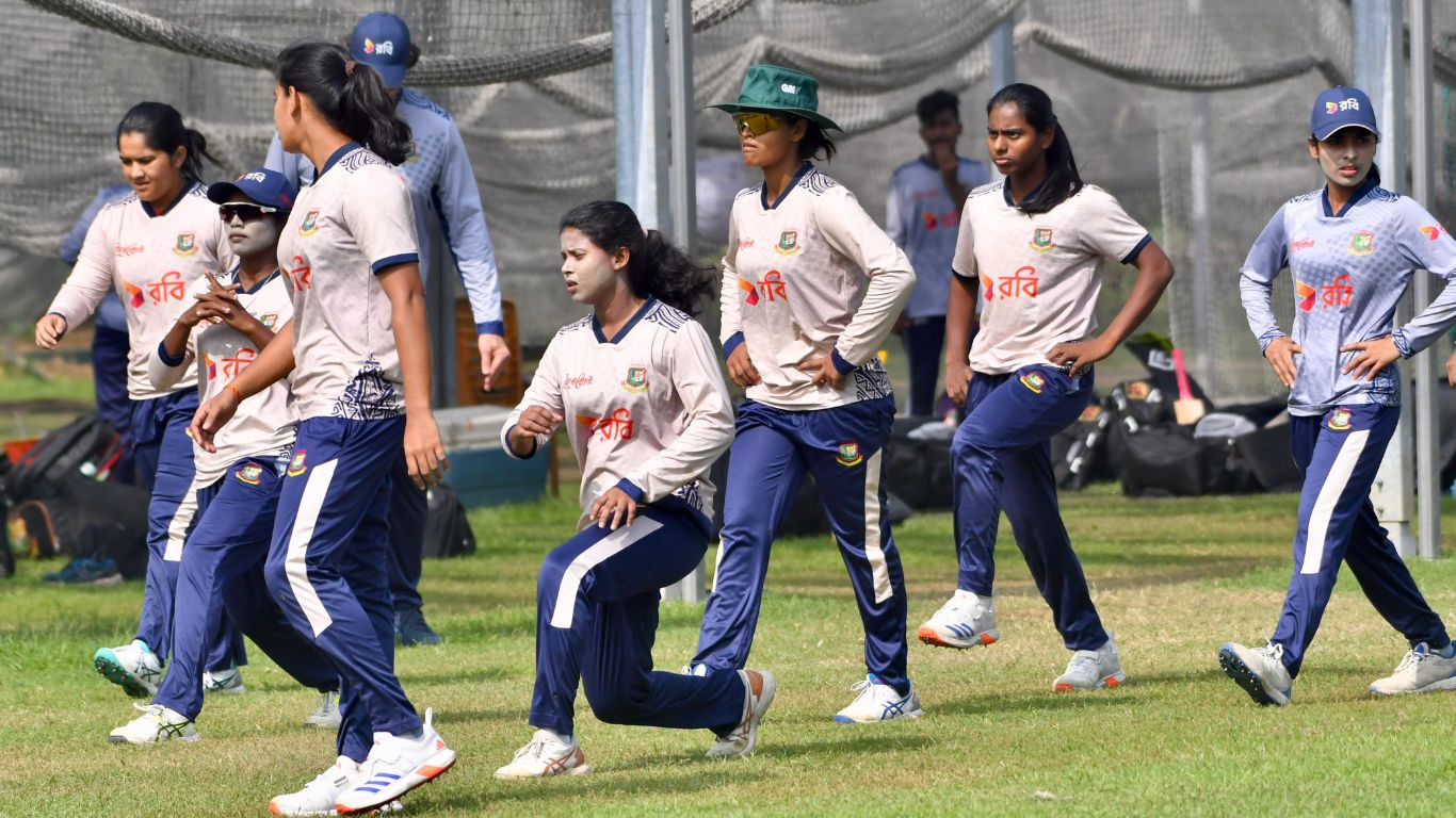 Head coach Tillakaratne on leave as women's cricket team prepare for Ireland series