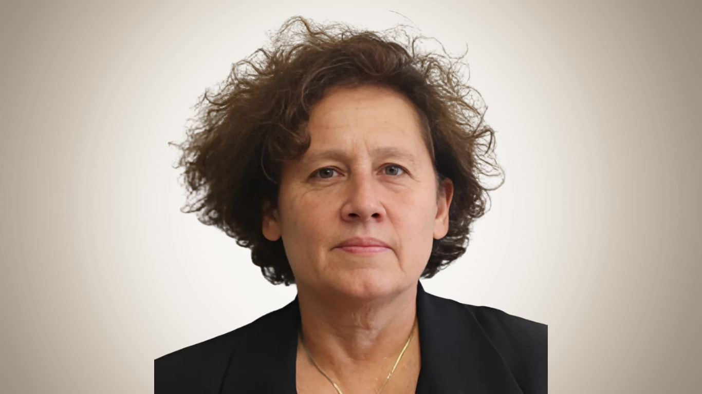 Hard-hitting campaigns essential to reduce tobacco consumption: Sandra Mullin