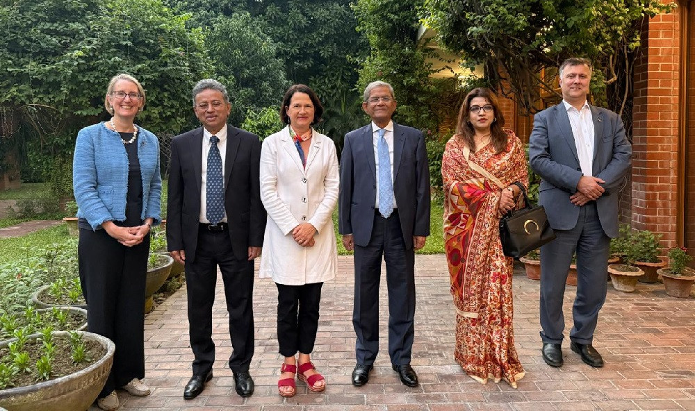 Fakhrul meets UK minister Catherine West