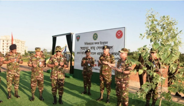 Army chief unveils new housing, education projects in Cox’s Bazar