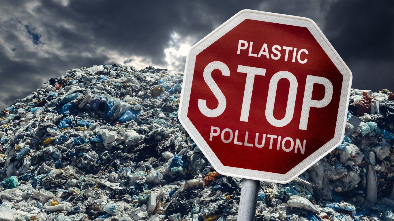 Nations warn of deadlock at landmark plastic pollution talks