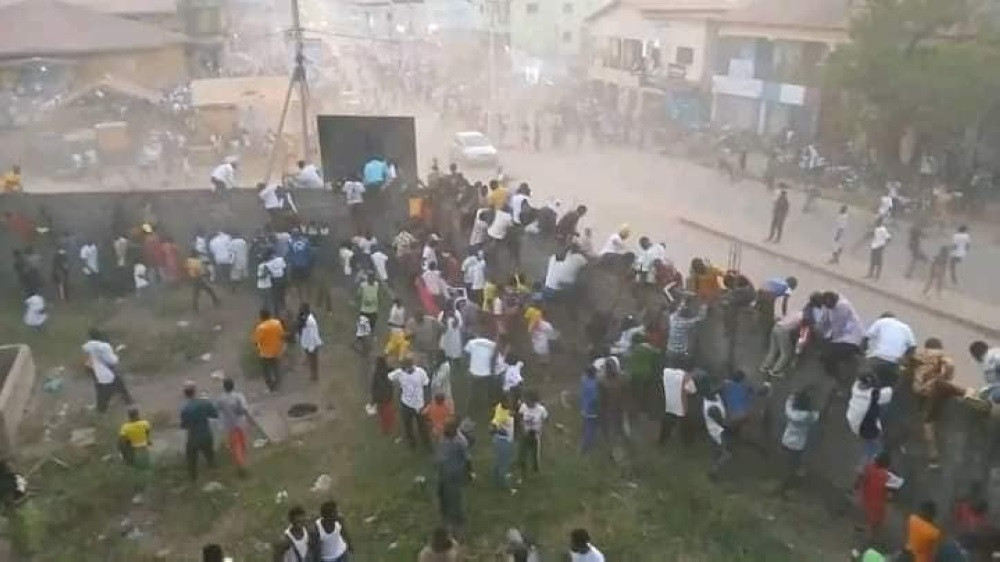 Over 100 killed in clashes at Guinea football match